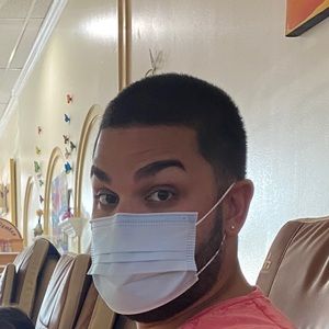 Meet your Posher, Jonathan